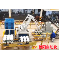桶裝碼垛機(jī)器人碼桶機(jī)器人