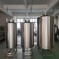 云南鴻謙304立式密封錐形加厚儲(chǔ)酒罐飲料儲(chǔ)存罐造就品牌